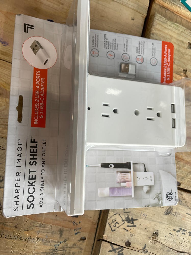 6-Outlet Cordless Wall Extender with 2-USB Ports and 1-USBC Adapter