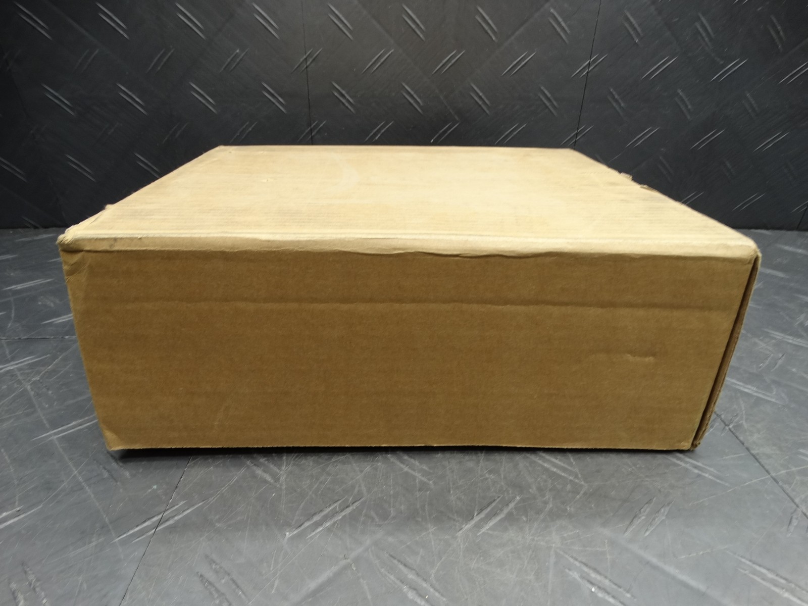 ABB 125A 8-Space 16-Circuit Main Lug Load Center (TLMQ812RCU)