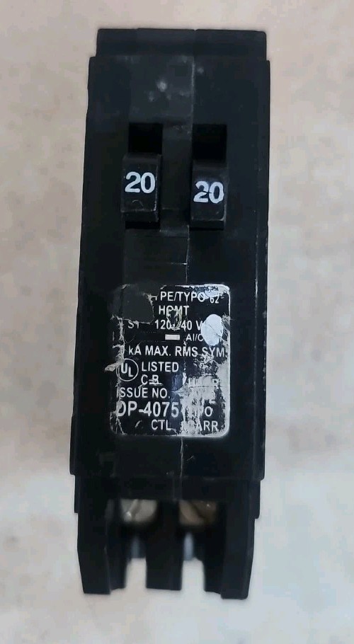 Square D HOMT2020 Circuit Breaker 20A 120/240V Tandem Chipped