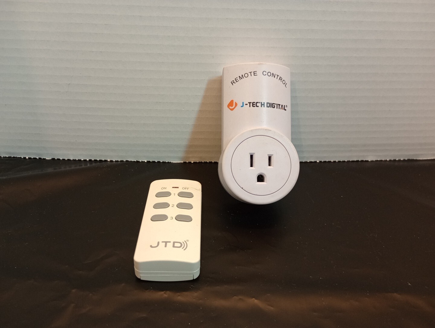 JTD Remote Control J-Tech Digital Learning Outlet Up To Three Tested Working