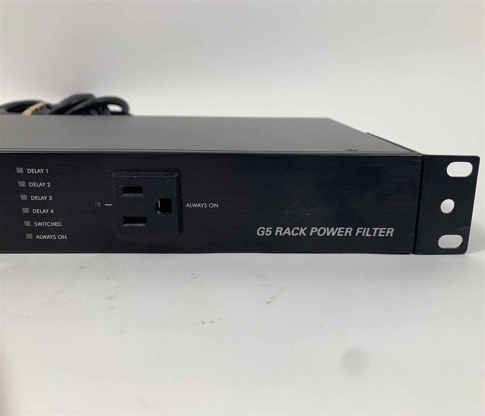 APC G5BLK AV 15A 120V NEMA 5-15R G Type Rack Power Filter