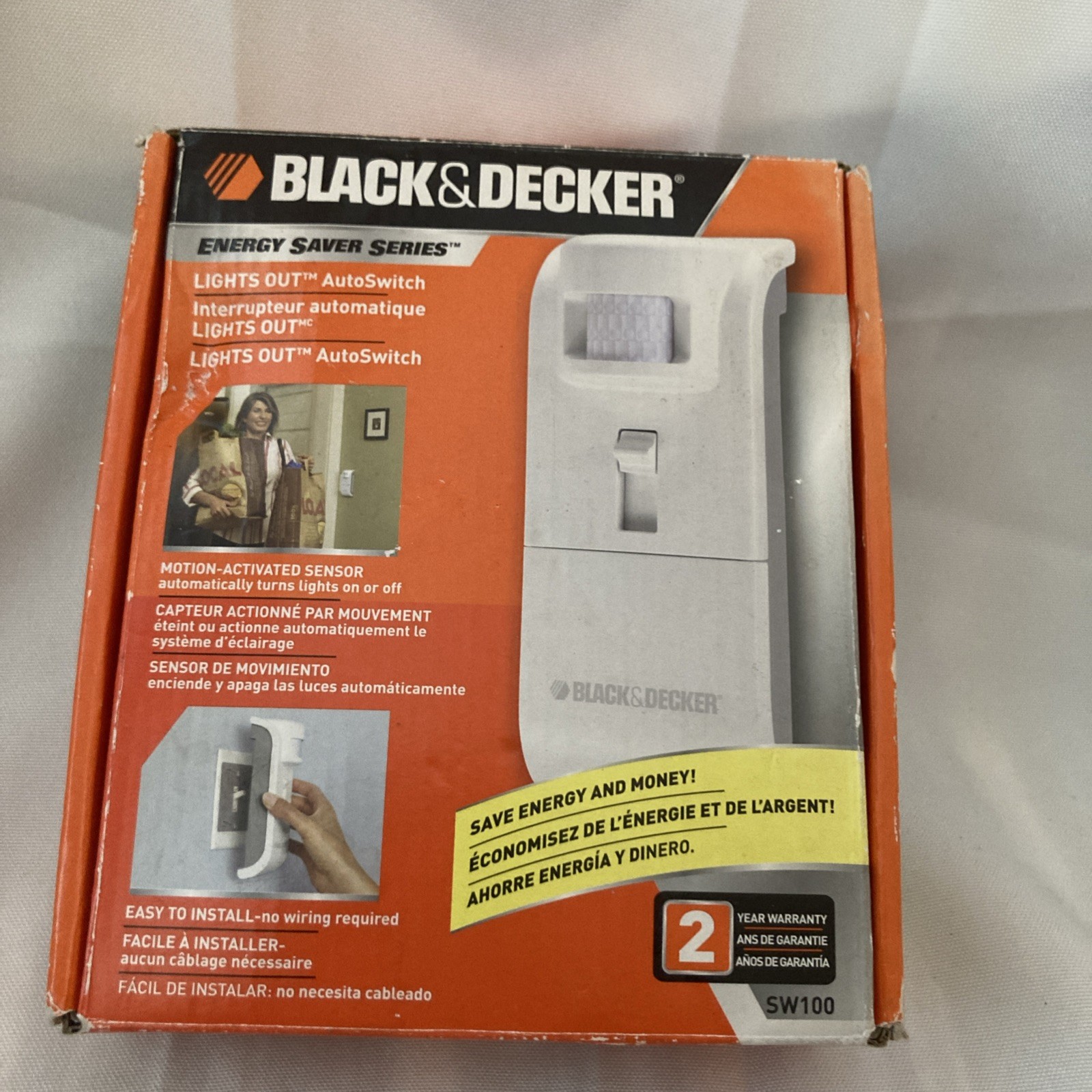 Black & Decker- SW100 Lights Out White AutoSwitch- New Open Box