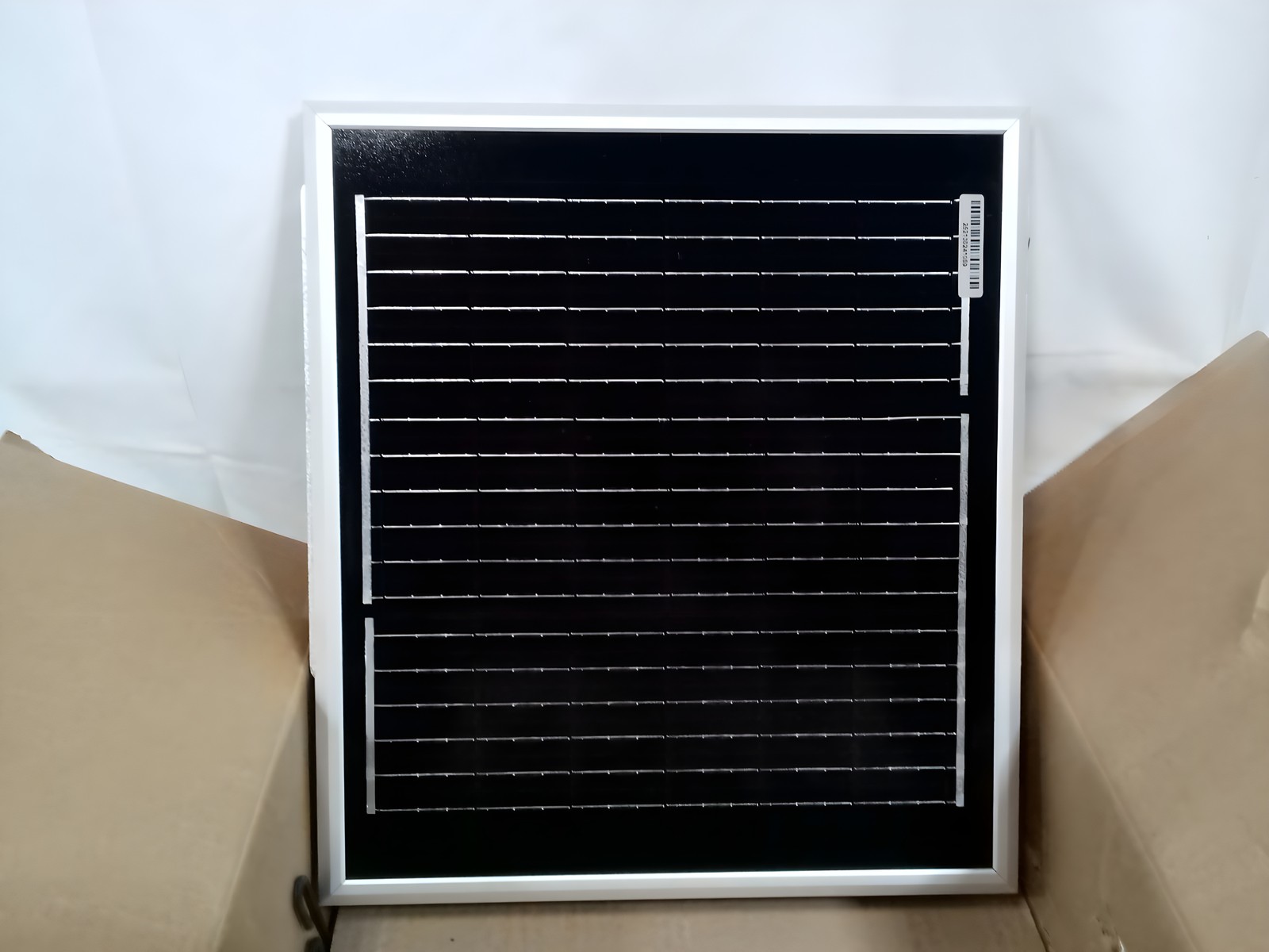 TAPCO 2772-00002 18W/6V Solar Panel Package 2-3/8″ Top of Pole Mount