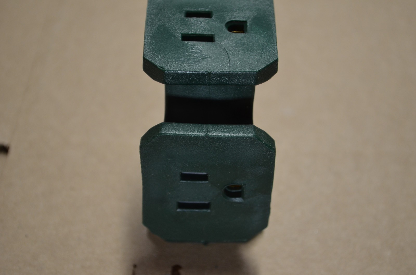Grounded AC Taps: LITESUN LT-8A 3-Outl+Stanley DR-W02 3-Outl+Unbranded 6-Outlet