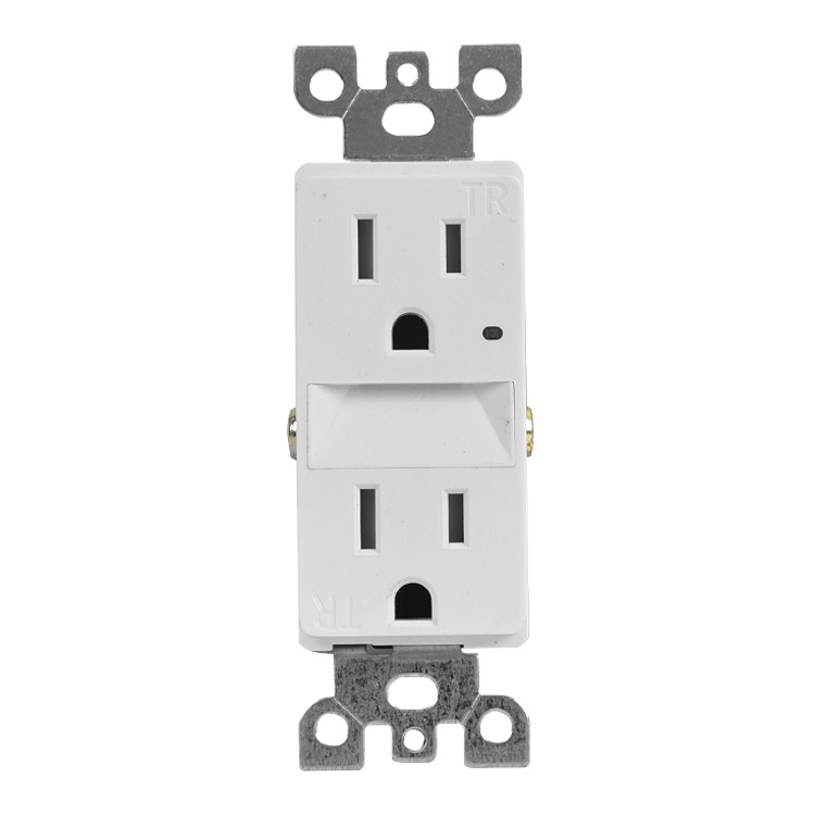 15 Amp Decorator TR Outlet Receptacle with LED 3000K Night Light UL Listed