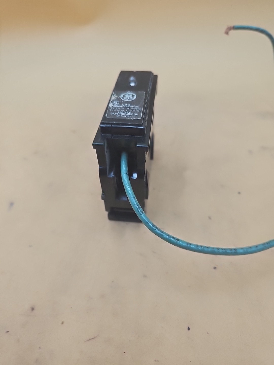 GE General Electric THQLSURGE Surge Arrester