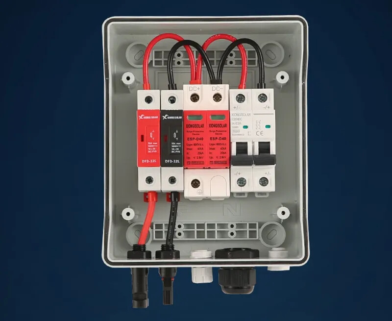 Red PV Combiner Box 600V IP65 SPD MCB 15A Fuse Lightning Protect New Shell Kit