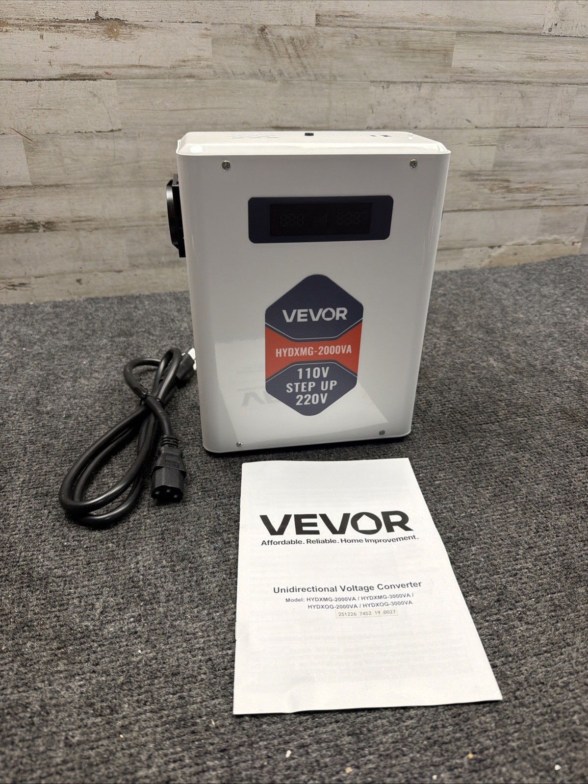VEVOR Voltage Converter 2000VA 110V to 220V HYDXMG-2000VA