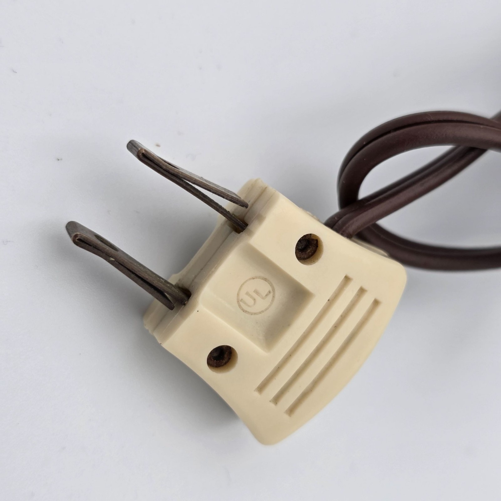 Vintage Plug-In Electrical Cord With Inline On/Off Switch Brown & Ivory UL Liste