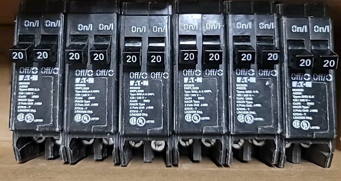 *Lot of 6* Eaton Cutler-Hammer BD2020 Tandem 2-Pole Circuit Breaker