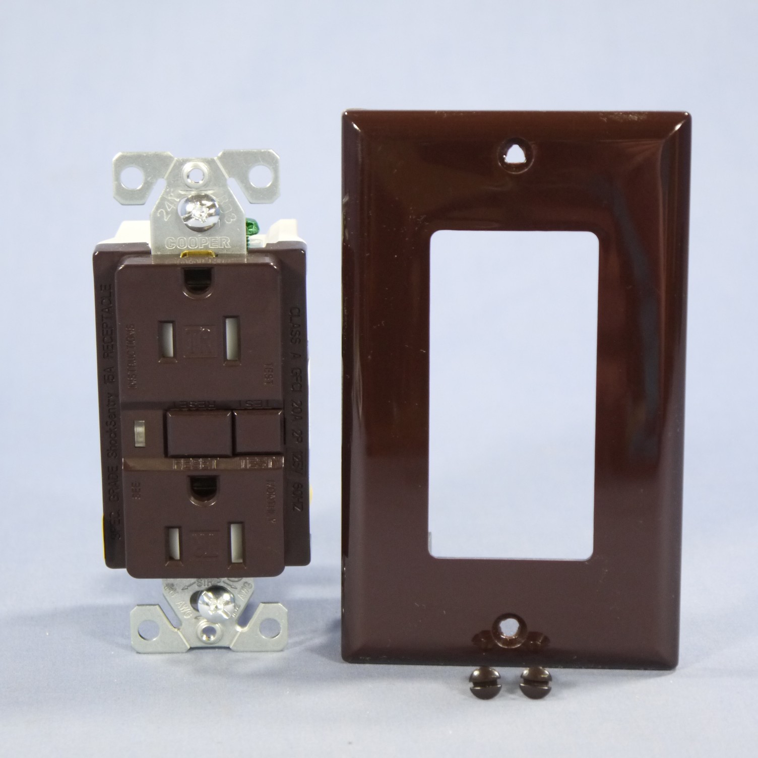 Cooper Brown Heavy Duty Tamper Resistant GFCI GFI Outlet NEMA 5-15R 15A TRVGF15B