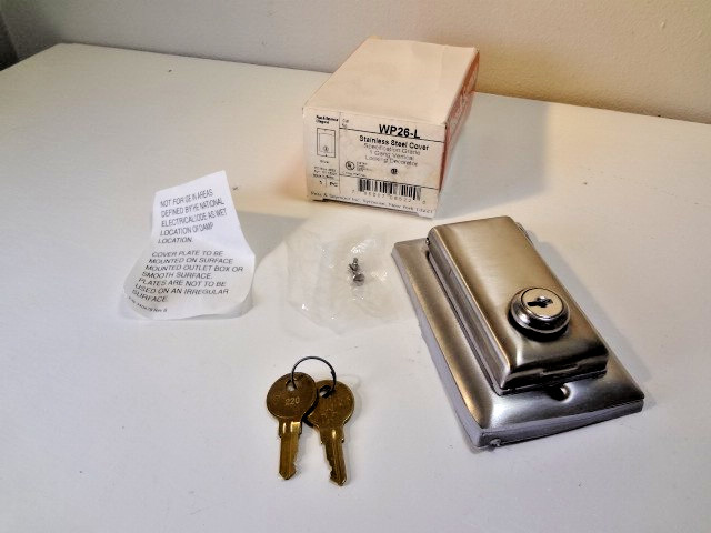 Pass & Seymour WP26-L Stainless Steel Cover 1 Gang Vertical, New, Old Stock