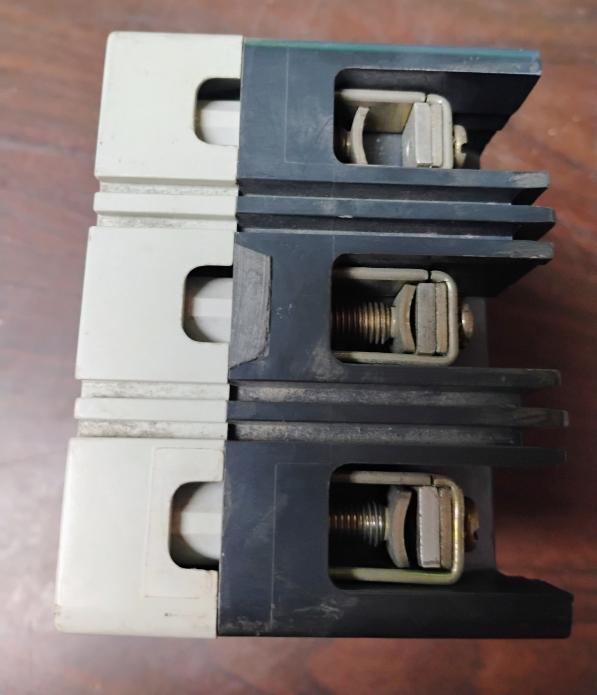 CUTLER HAMMER FD3050L CIRCUIT BREAKER 50 AMP 600VAC 3-POLE PRE-OWNED GREAT