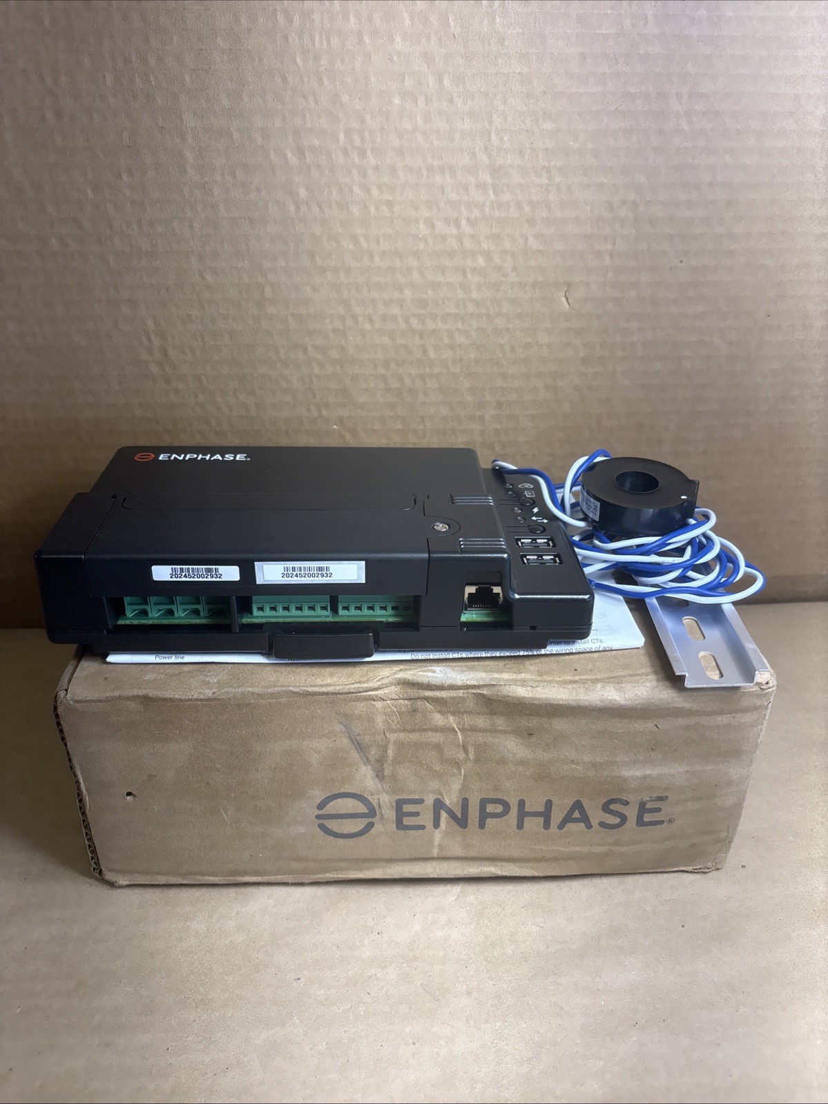 NEW IN BOX: ENPHASE ENVOY SOLAR COMMUNICATIONS GATEWAY P#ENV-S-AM1-120