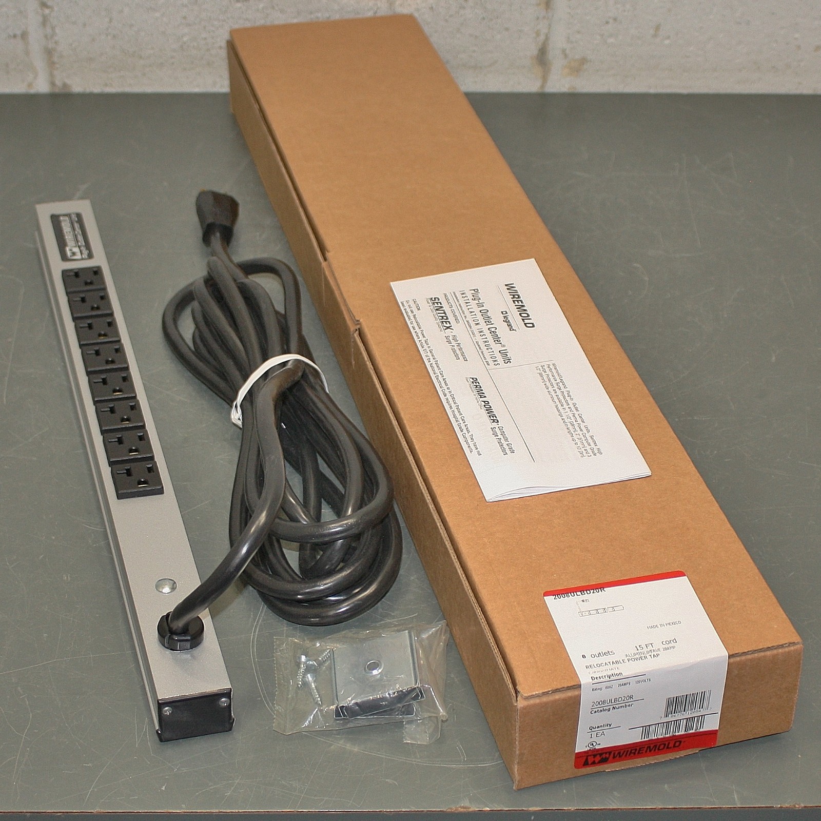 Wiremold CabinetMATE Power Strip 2008ULBD20R, NEMA 5-20P, 8 Outlet, 15ft Cord