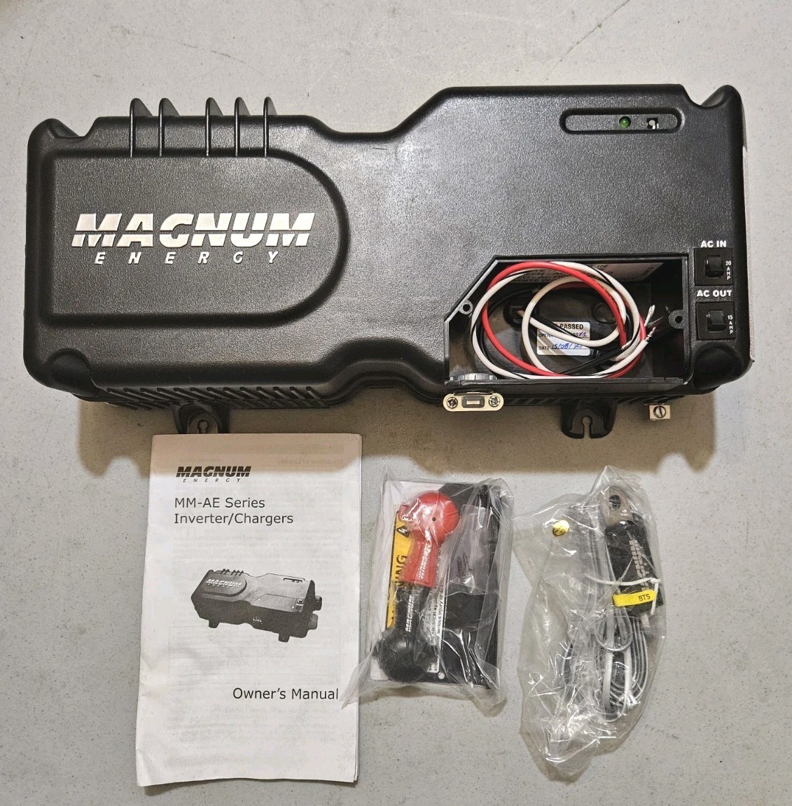 Magnum MM1512AE 1500W 12V Pure Sine Wave Inverter Charger Open Box Demo