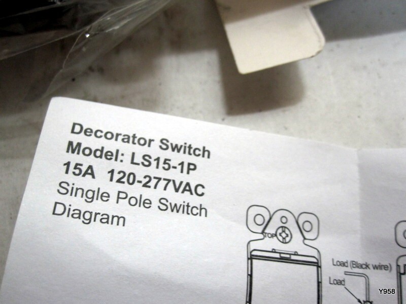 LIDER Minimalist Design Matte Finish Lighted Decorator Switch Gold LS15-1P