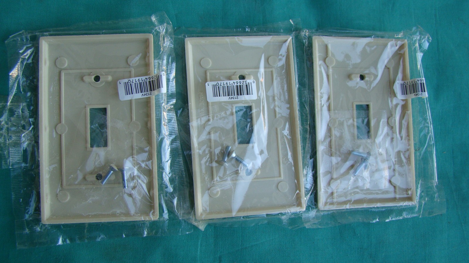3 PCS, Sierra Single Light Switch IVORY Wall Plate Covers