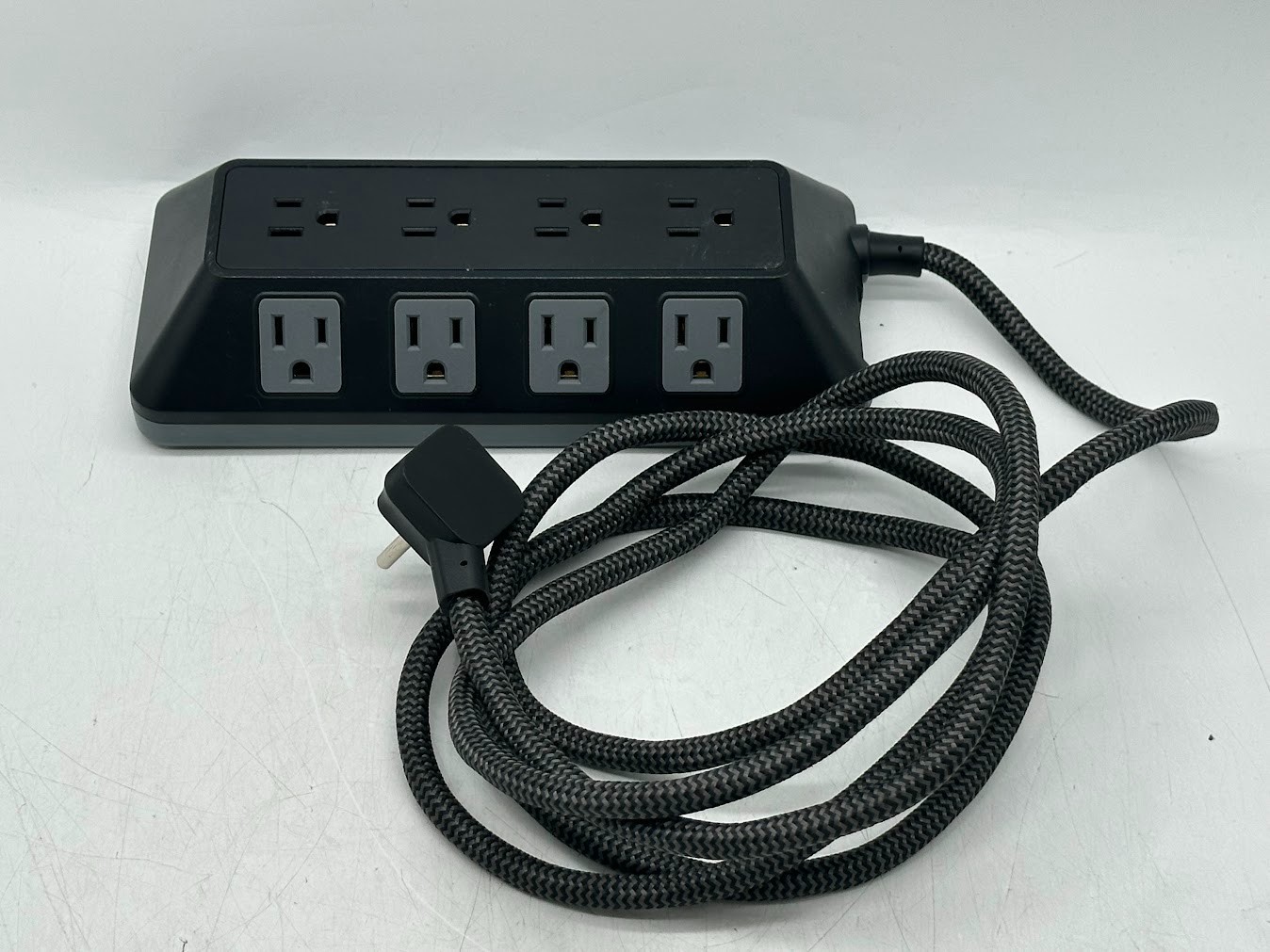 GE Turtle Surge Protector – Black/Gray – 12 Adapter