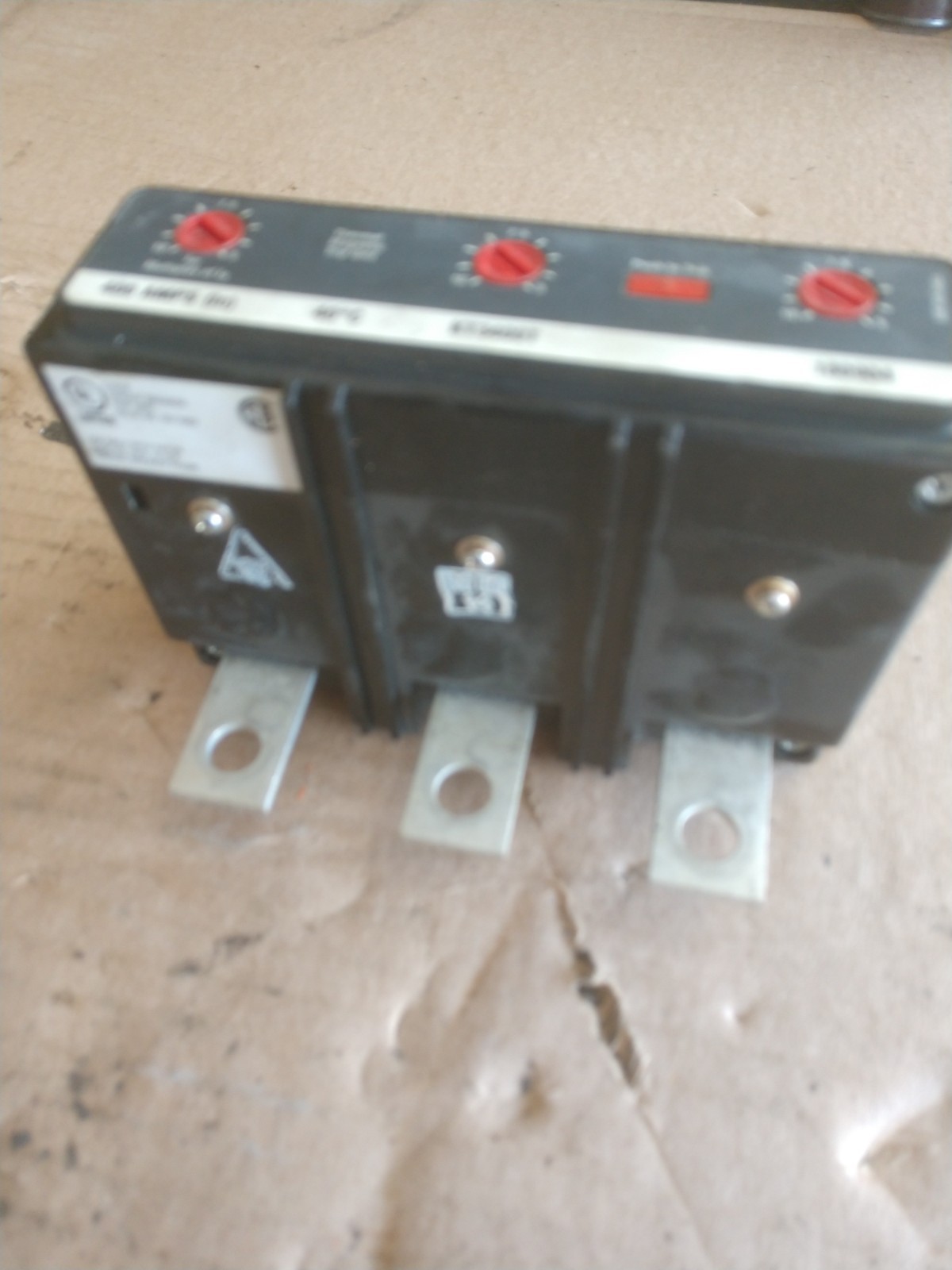 Eaton KT3400T Trip Unit 400 Amp – 3 Pole – 2 Volt
