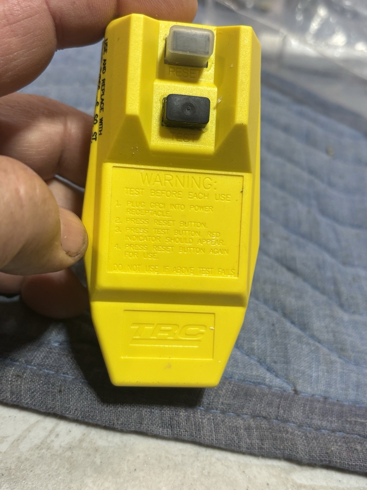 TRC Yellow 120V ac 15A NEMA 5-15P GFCI User Attachable Plug Excellent