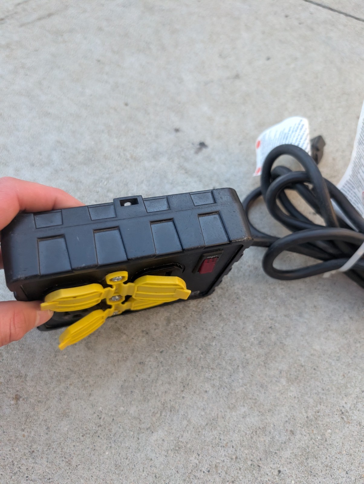 INDUSTRIAL TYPE INDOOR/OUTDOOR 4 OUTLET POWER BOX STRIP LONG CORD