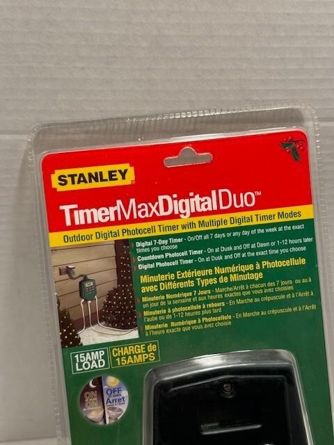 Stanley Timer Max Outdoor Digital Duo 3 Built In Grounded Outlets NEW