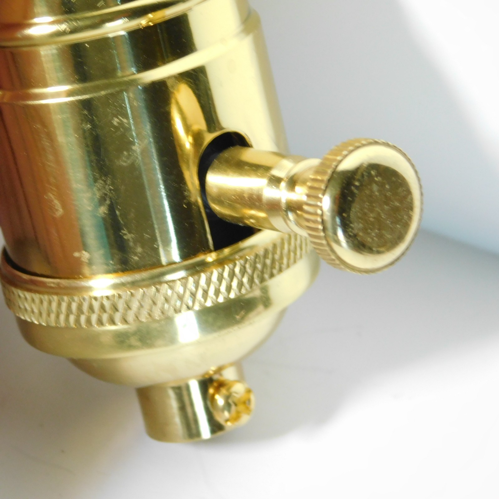 Sun-Lite Brass incandescent dimming socket 150W – 120V