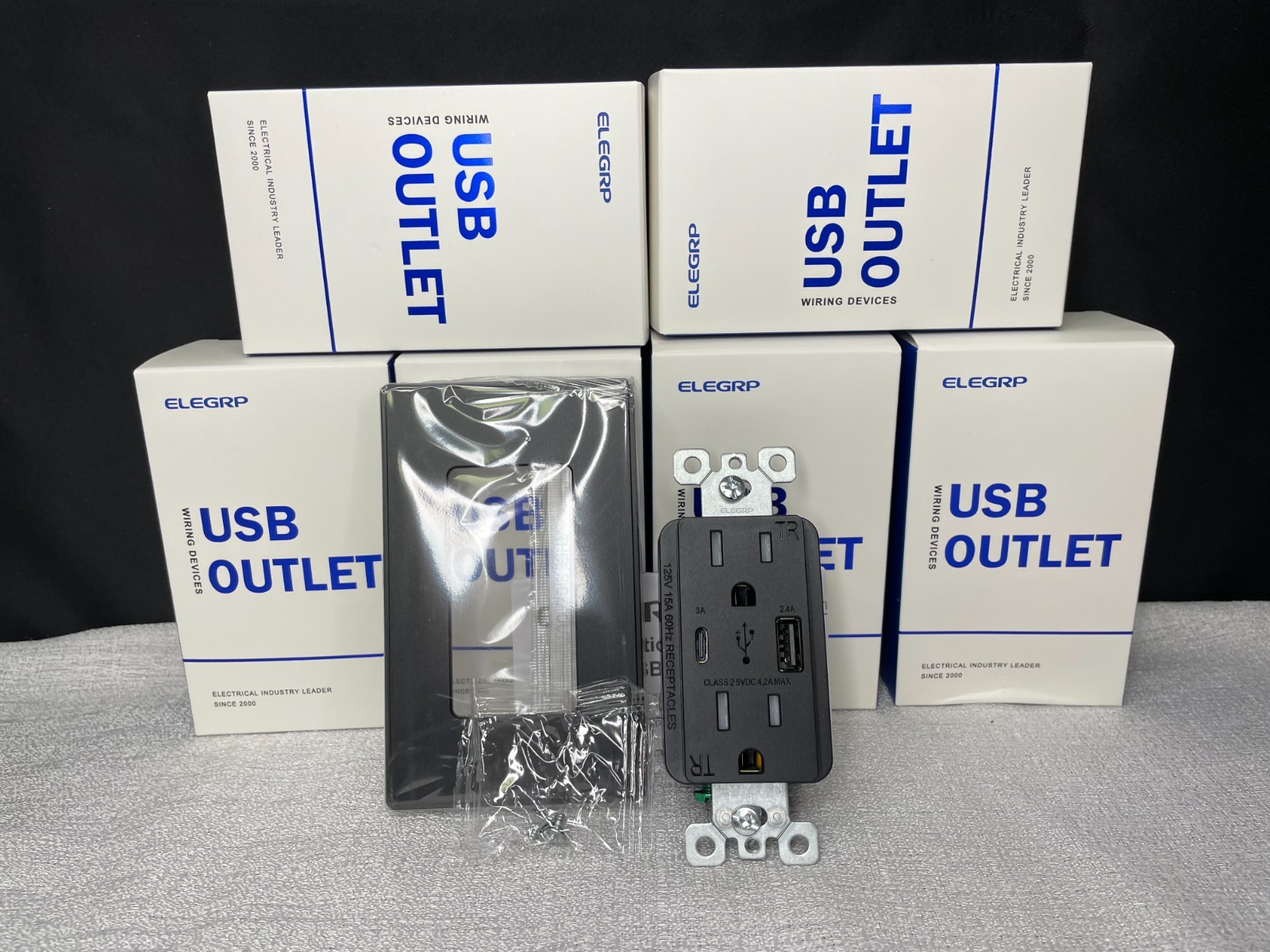 ELEGRP Black 125 Volts 15 Amp 60Hz USB Outlet Receptacles Set Of 6