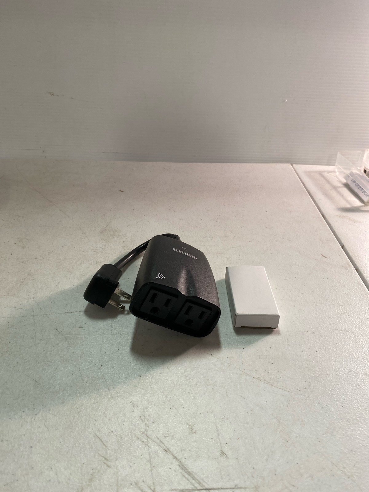 BLACK+DECKER Wireless 2-Outlet Remote Switch, Grounded Outdoor Light Model #XYZ