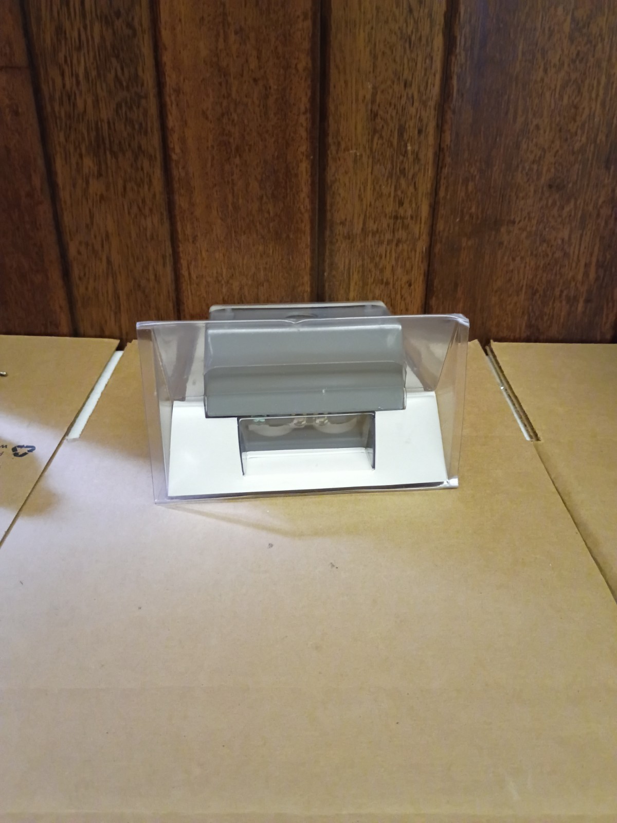 Exterior Duplex Outlet Kit No. CS312WH. 15A, 125 Volts AC Weatherproof NOS