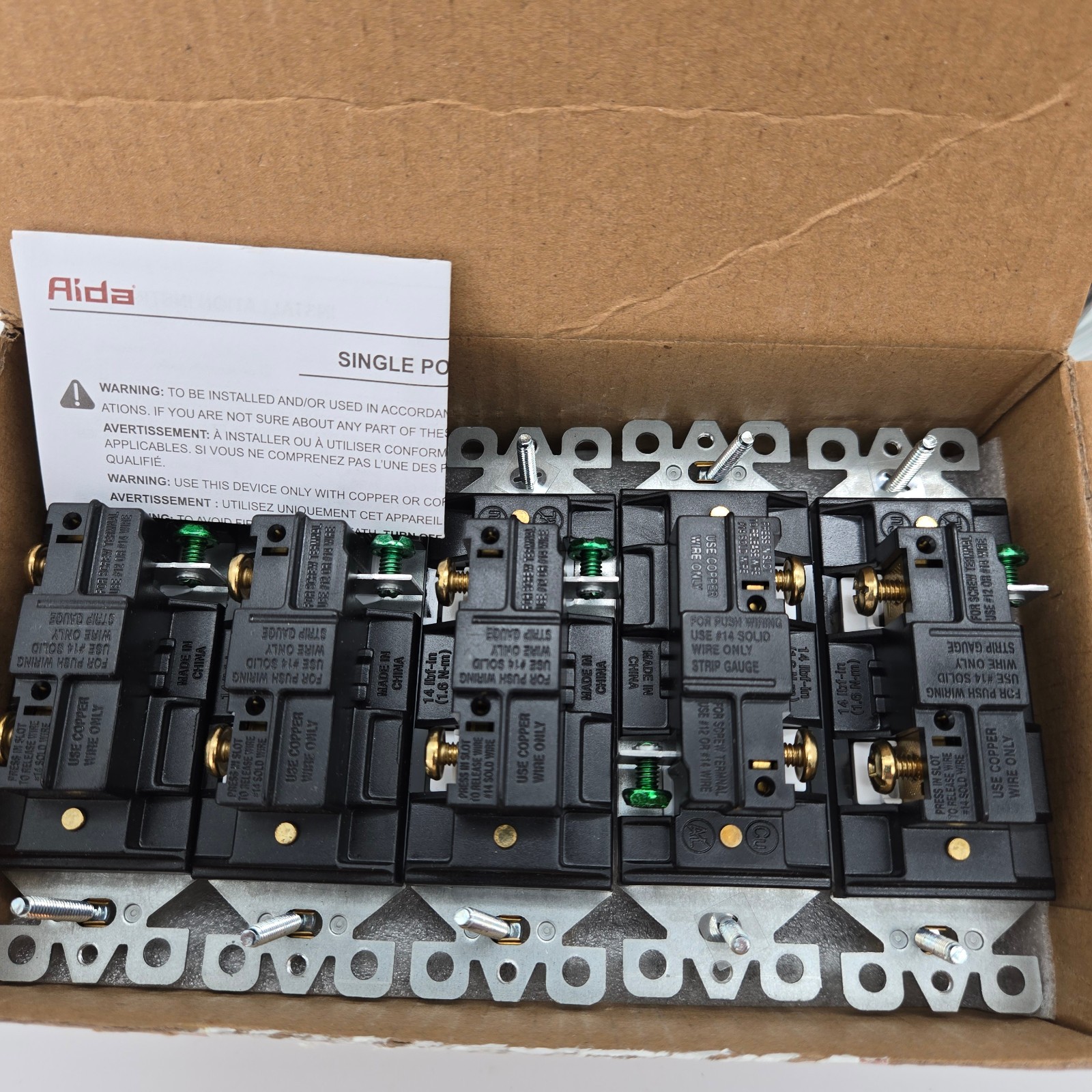 AIDA 10 Pack White Single Pole Decorator Light Switch, 15Amp, 120 V, Decorative