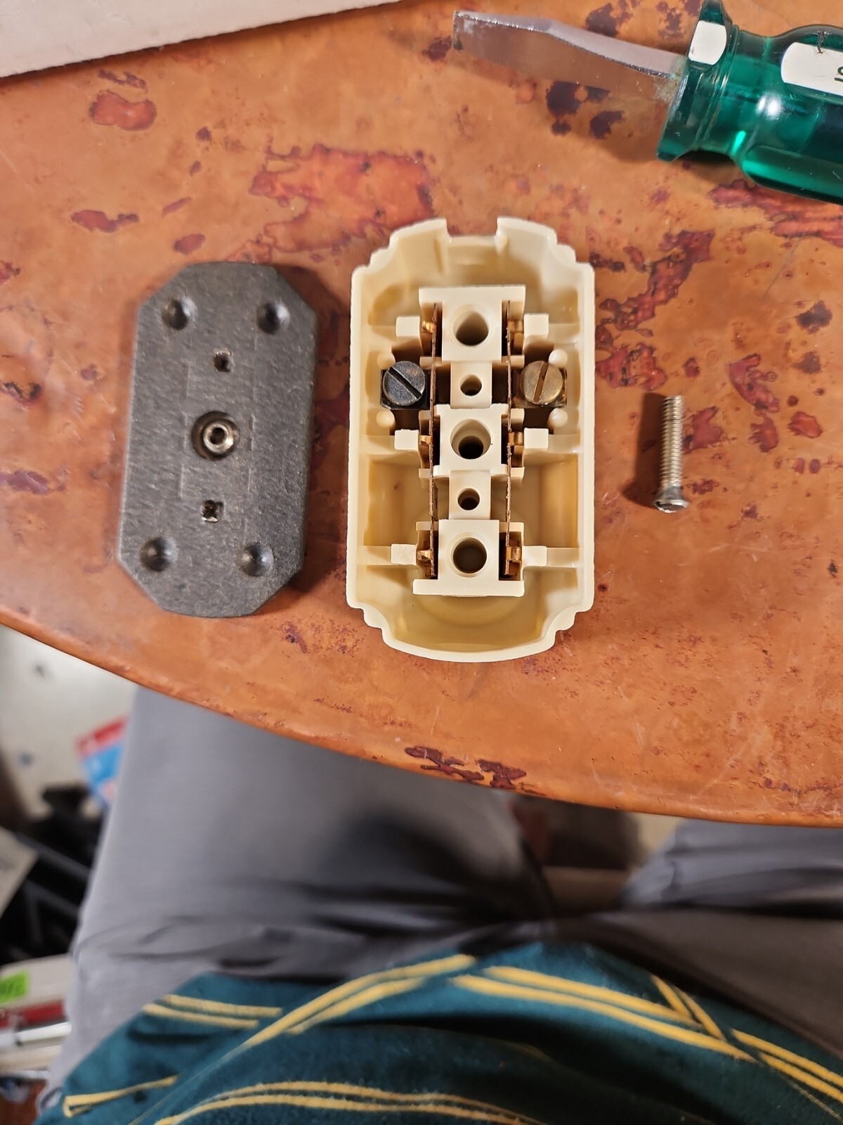 Set of 2 Vintage Ivory EAGLE ART DECO Bakelite surface mount 3 outlet adapter
