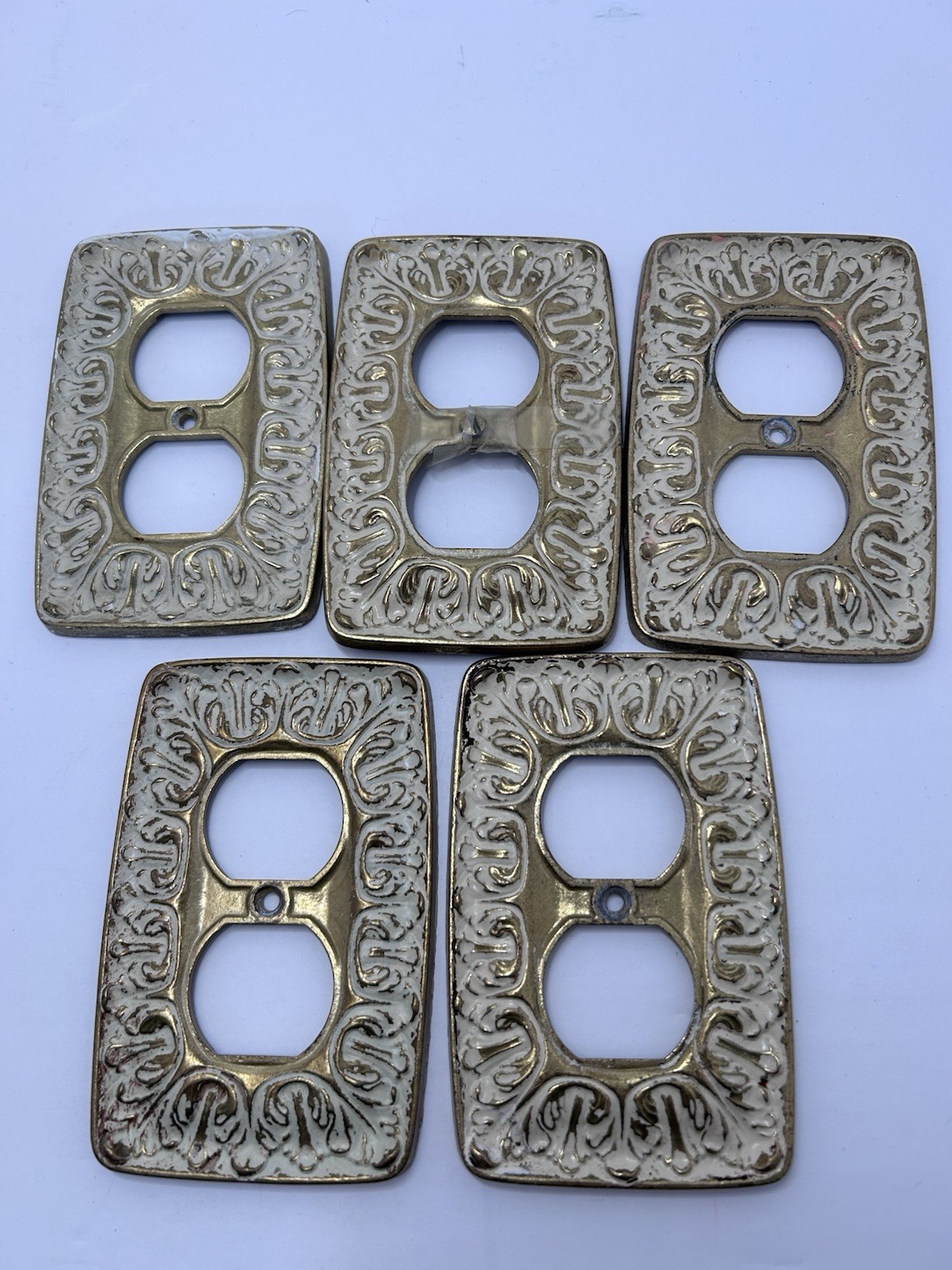 5 Vintage Kirsch Chateau Electrical Outlet Plate Cover Brass Finsh BF144 LR28847