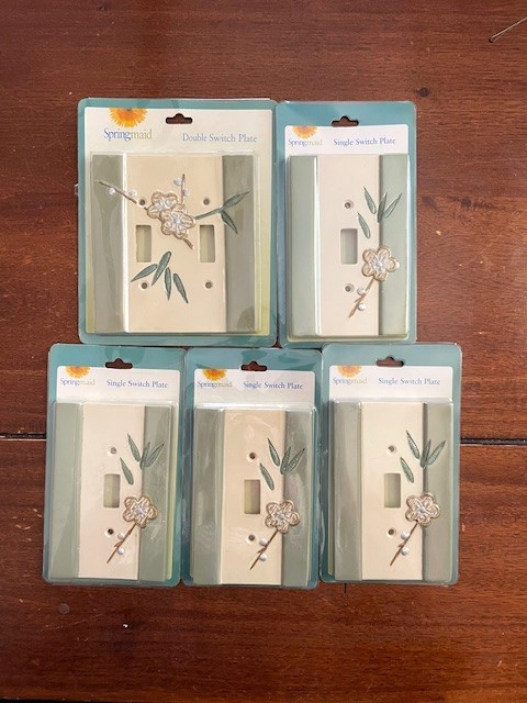 Vintage Lot Springmaid Satin Touch Double & Single Floral Design Switch Plate