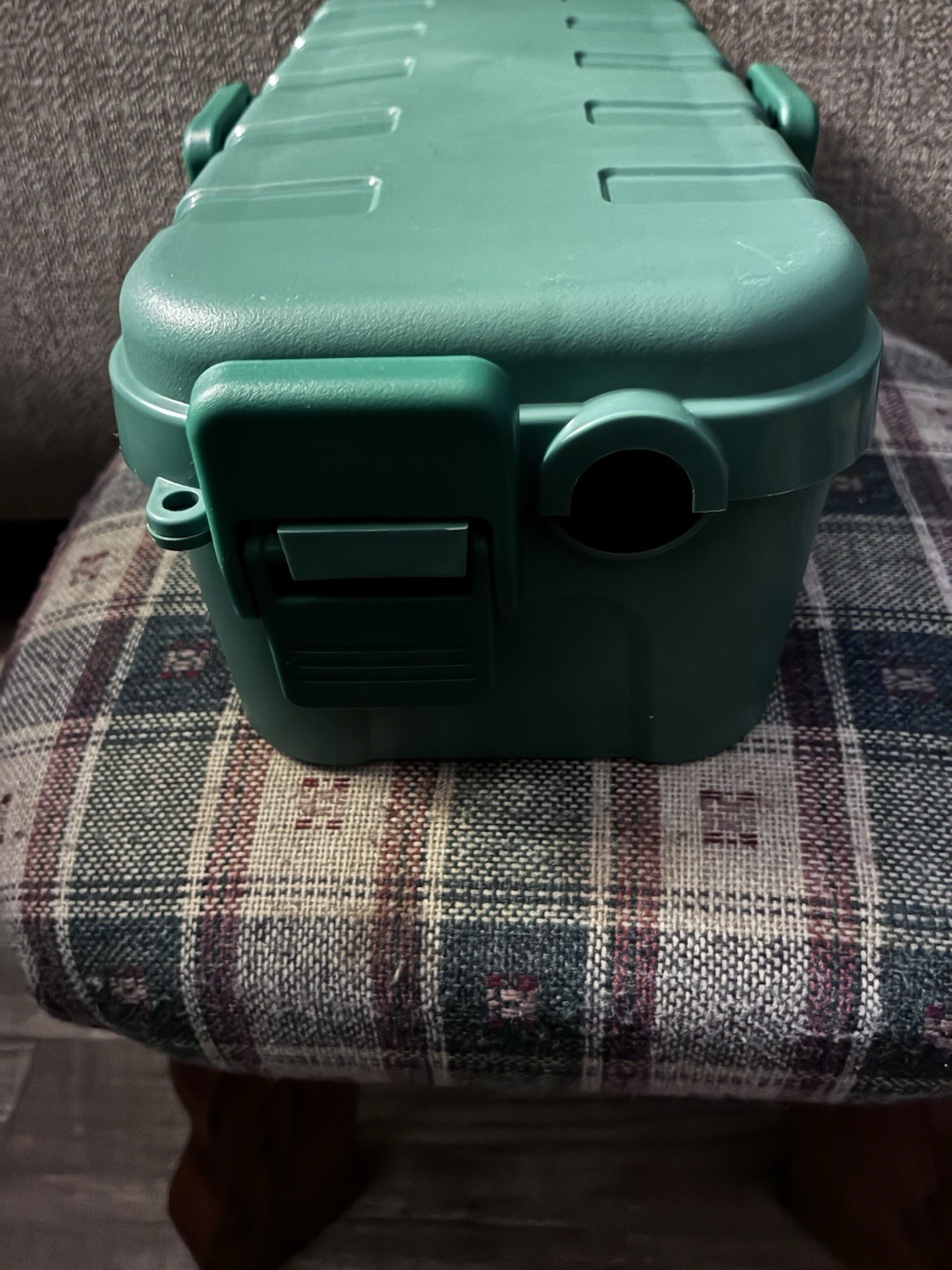 Outdoor Weather Resistant Extension Cord Connection Box, Green, 6-Outlet 120V A