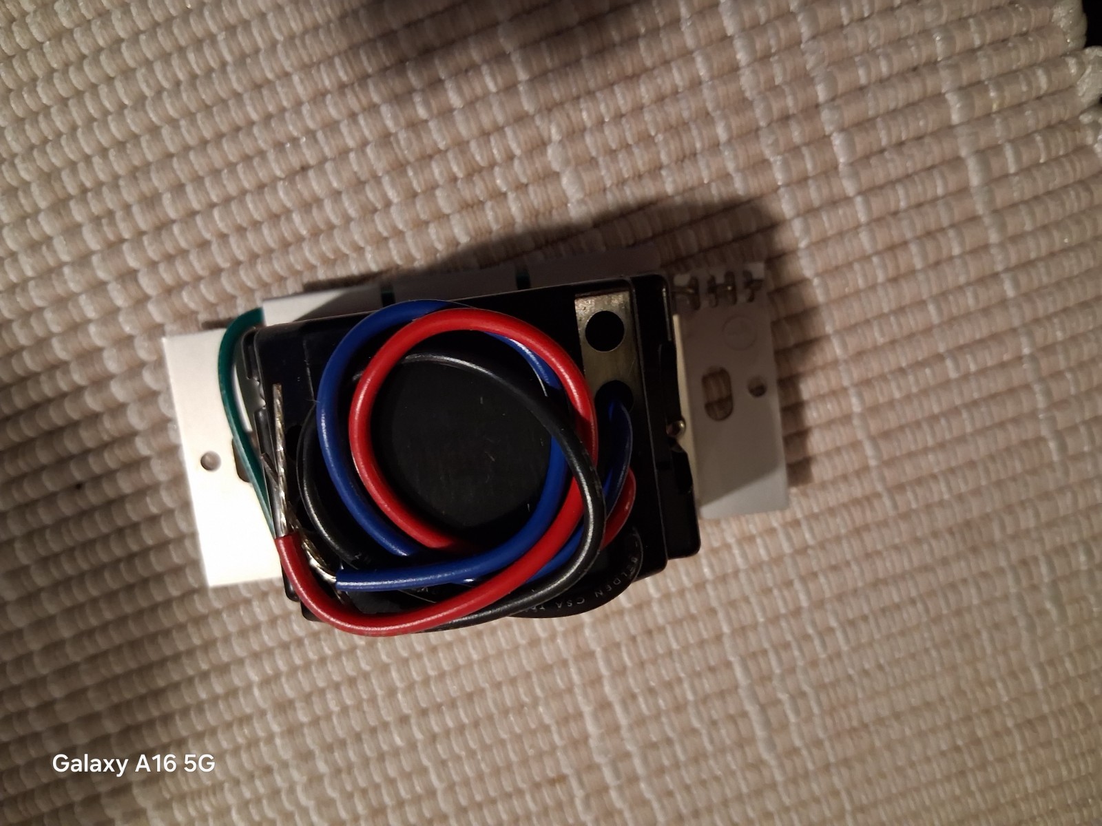 Lutron Radio RA RA-600LM 1st gen Dimmer switch white