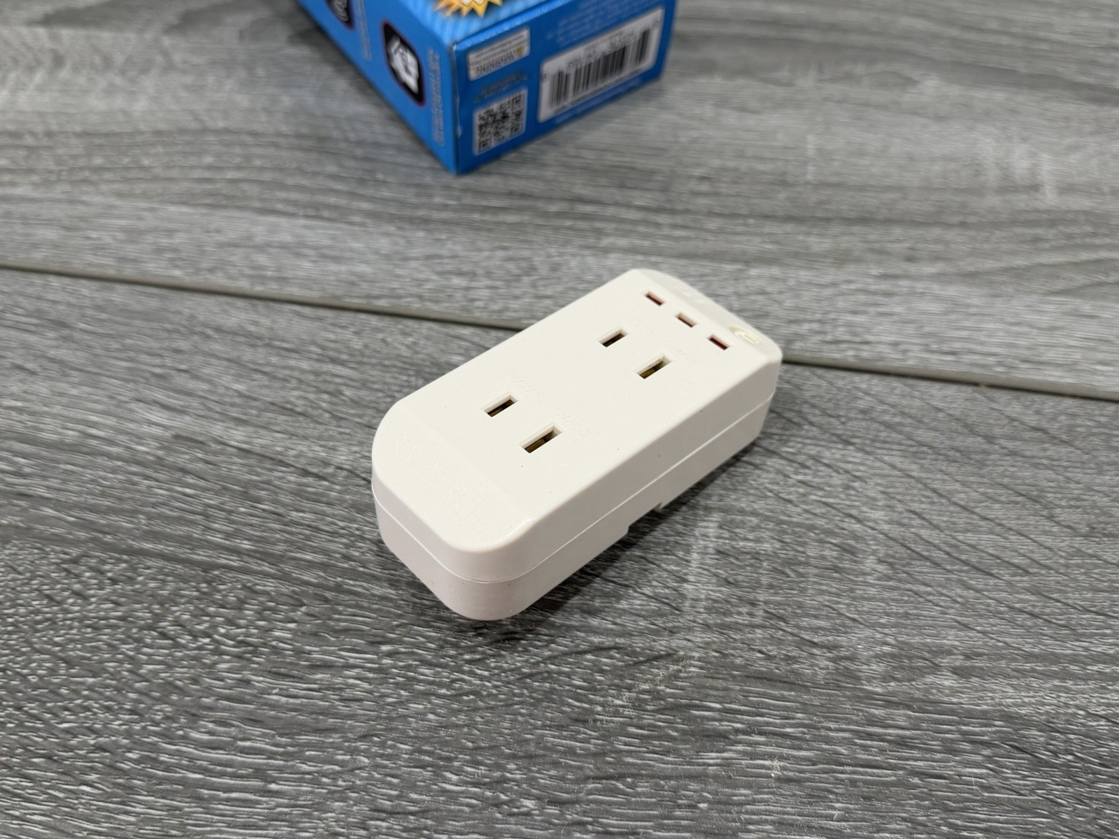 White Electronic Clap Switch 2 Outlet Power Hands Device Control DSS5-1047