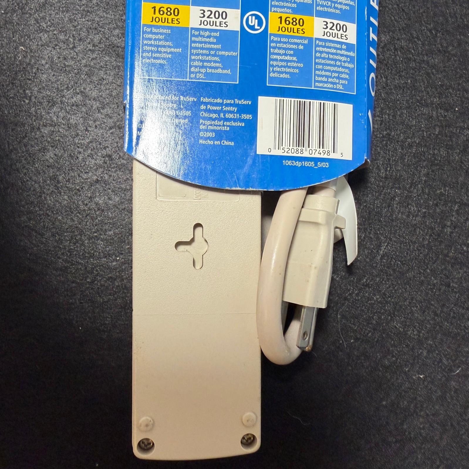 True Value Surge Protector Power Strip 5 Outlet /1 Transformer Spaced 450 Joules