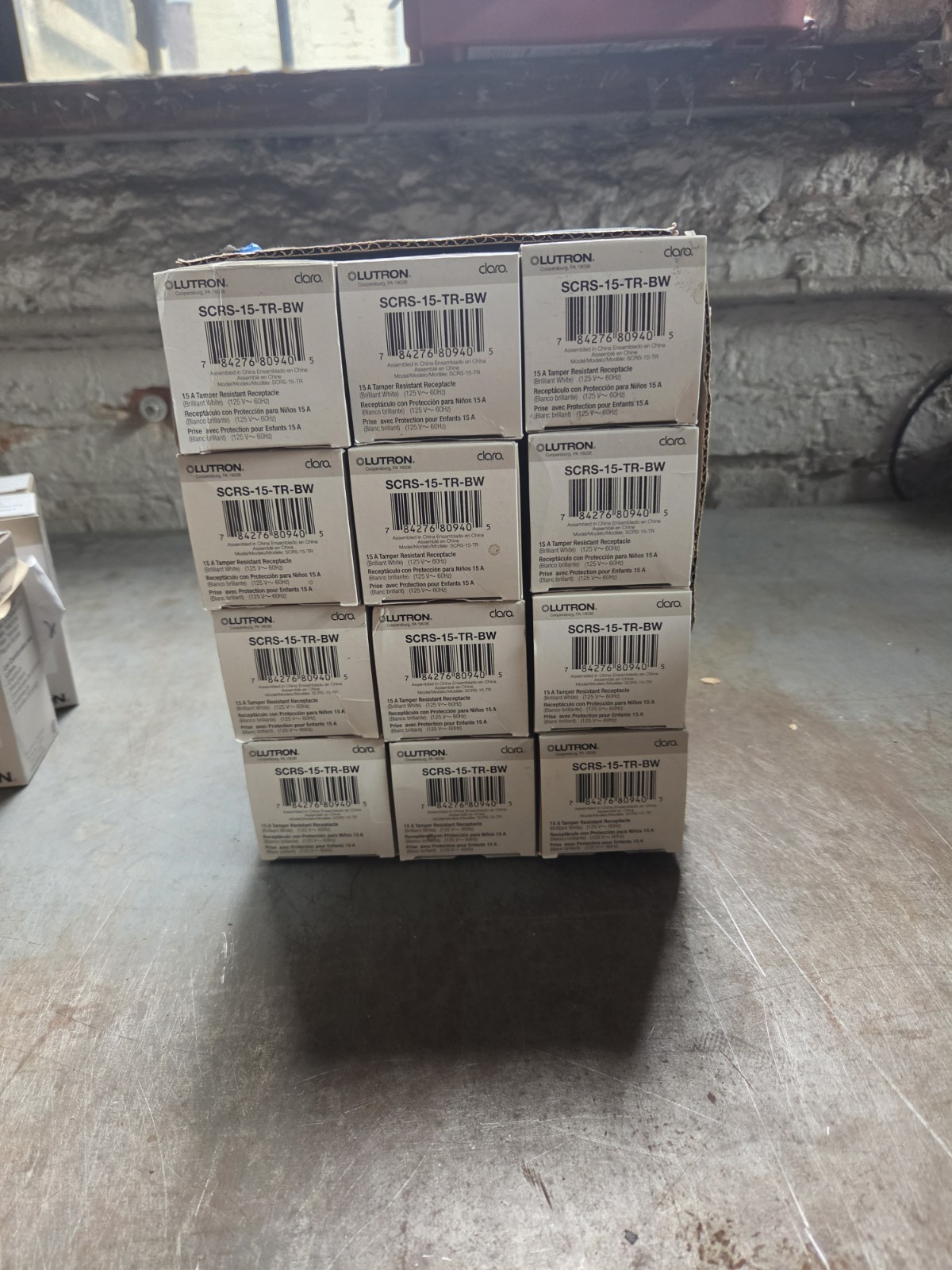 Lot of 30 Lutron SCRS-15-TR-BW tamper proof duplex Decora receptacle