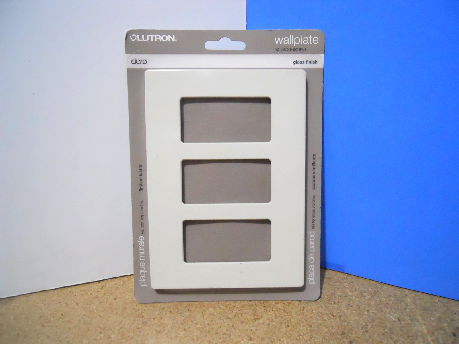 Lutron Claro Plaque Murale 3-Gang Wallplate Light Almond Gloss Finish CW-3-LA