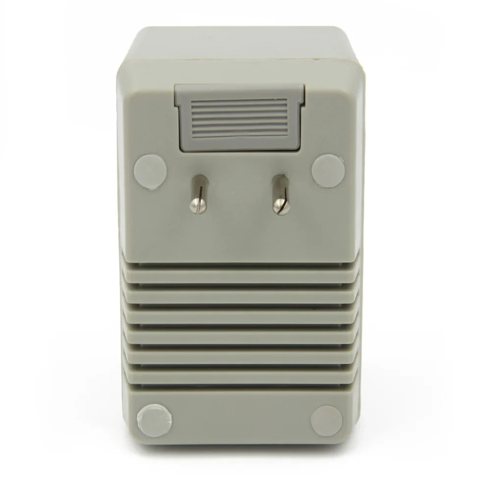 Worldwide Travel Voltage Converter Selectable 50W/1600W with 5 Plug Adapters Kit