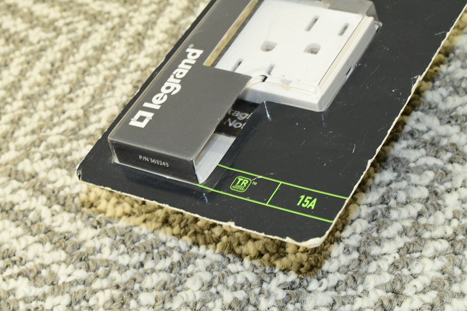 Legrand Adorne 15A Tamper-Resistant Outlet (White Finish), ARTR152W4
