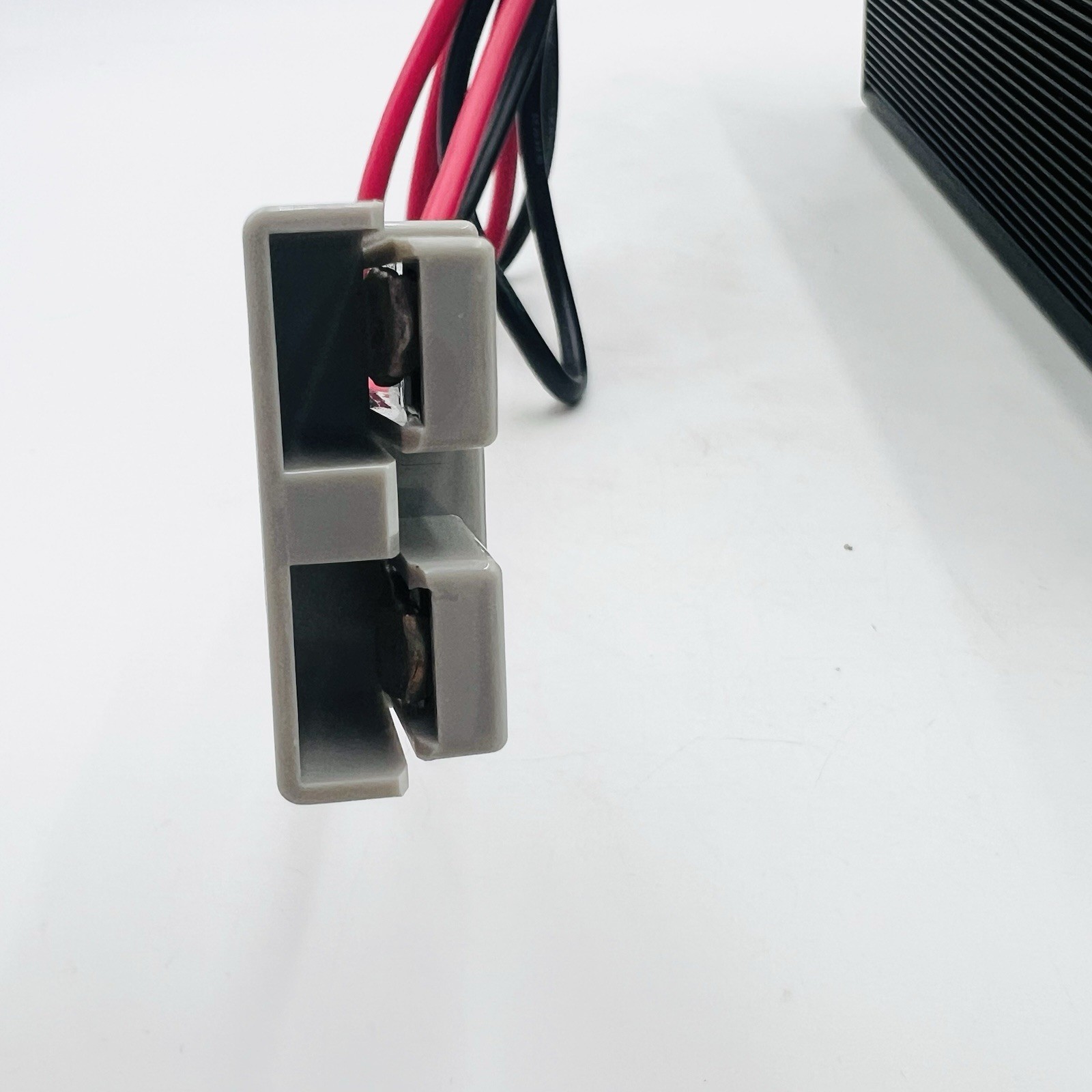 LiTime 14.6V 20A AC-DC Smart Charger for Deep Cycle 12V LiFePO4 (READ)