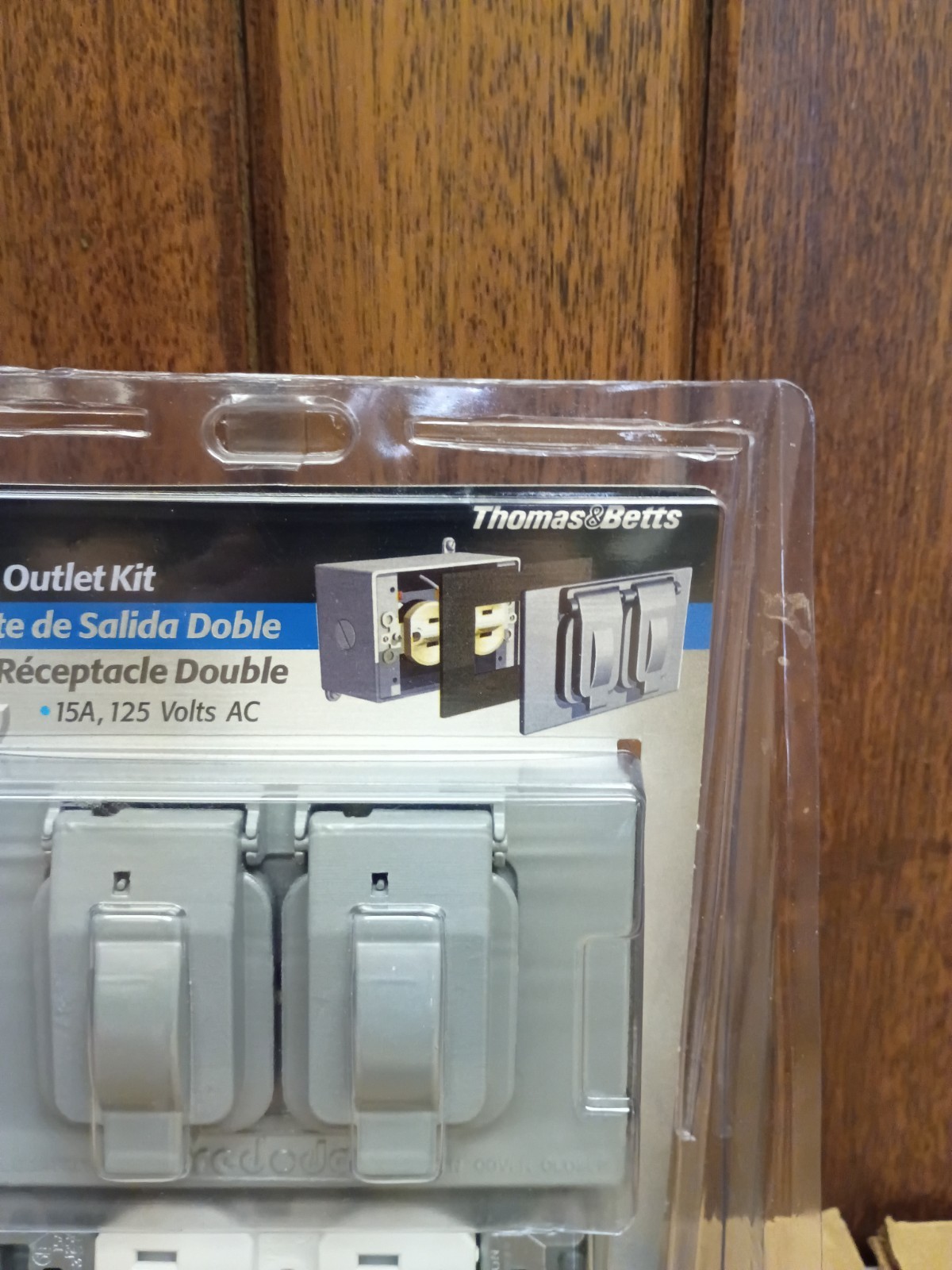 Exterior Duplex Outlet Kit No. CS312WH. 15A, 125 Volts AC Weatherproof NOS