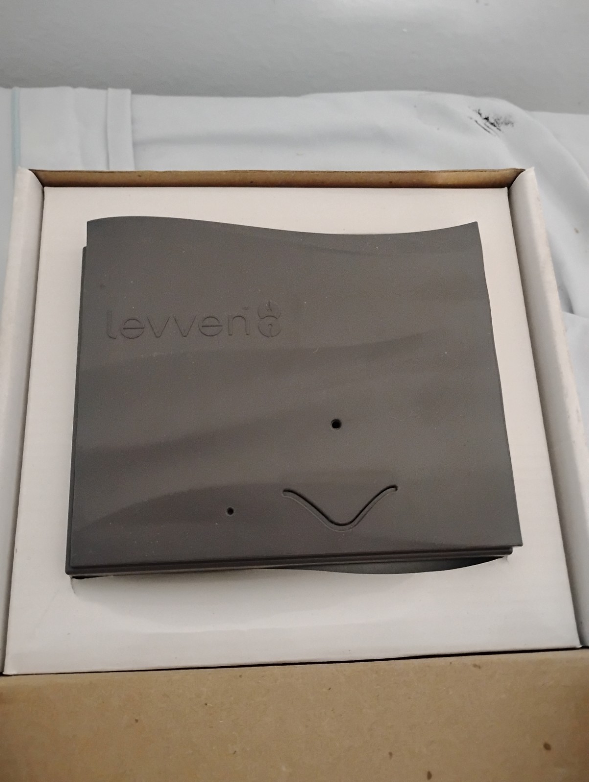 Levvven Controls Levvven Q Gateway LC-Q2 Ethernet Smart Controller 5V 3A