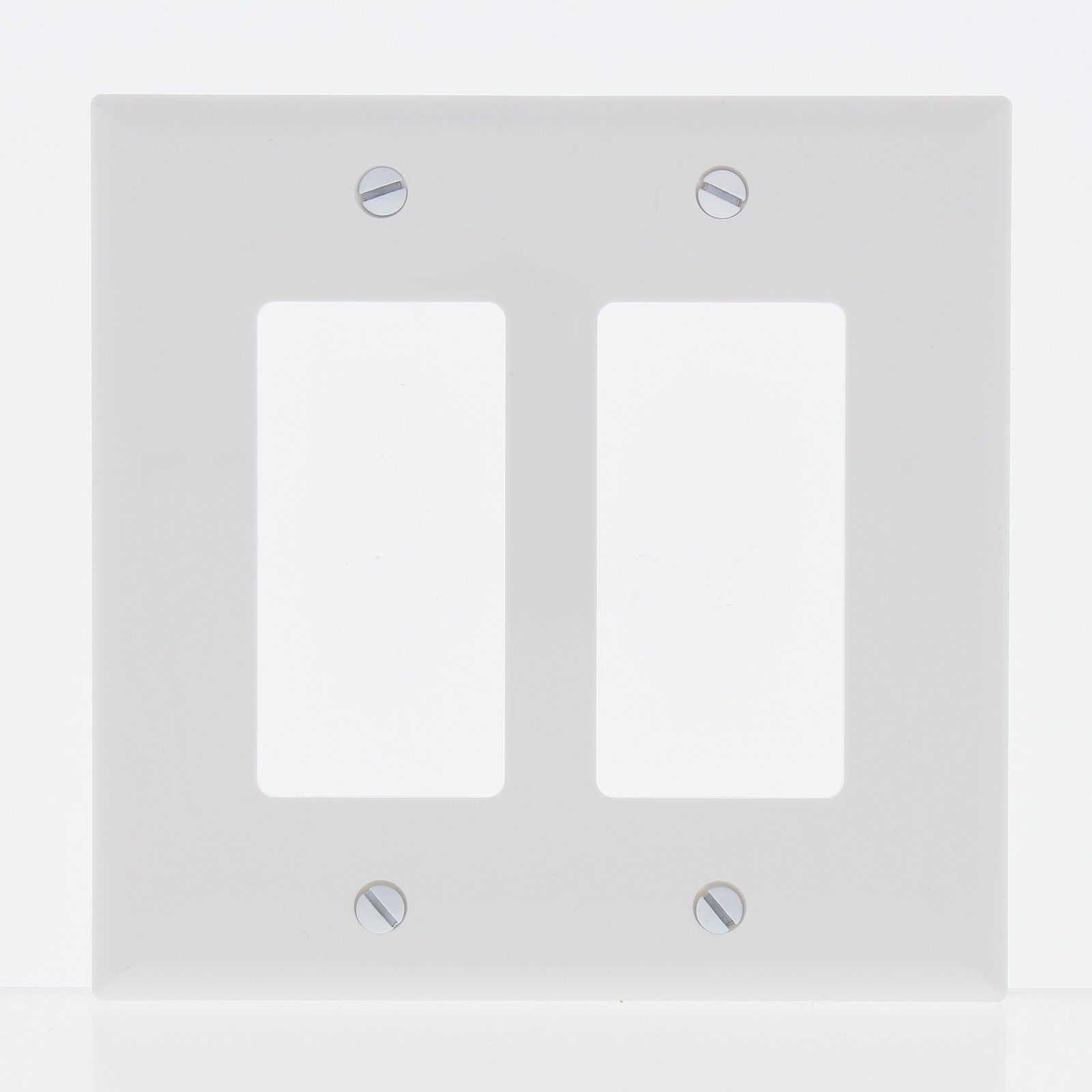 Eaton PJ262W White 2-Gang Decorator GFCI Unbreakable Mid-Size Wallplate Cover