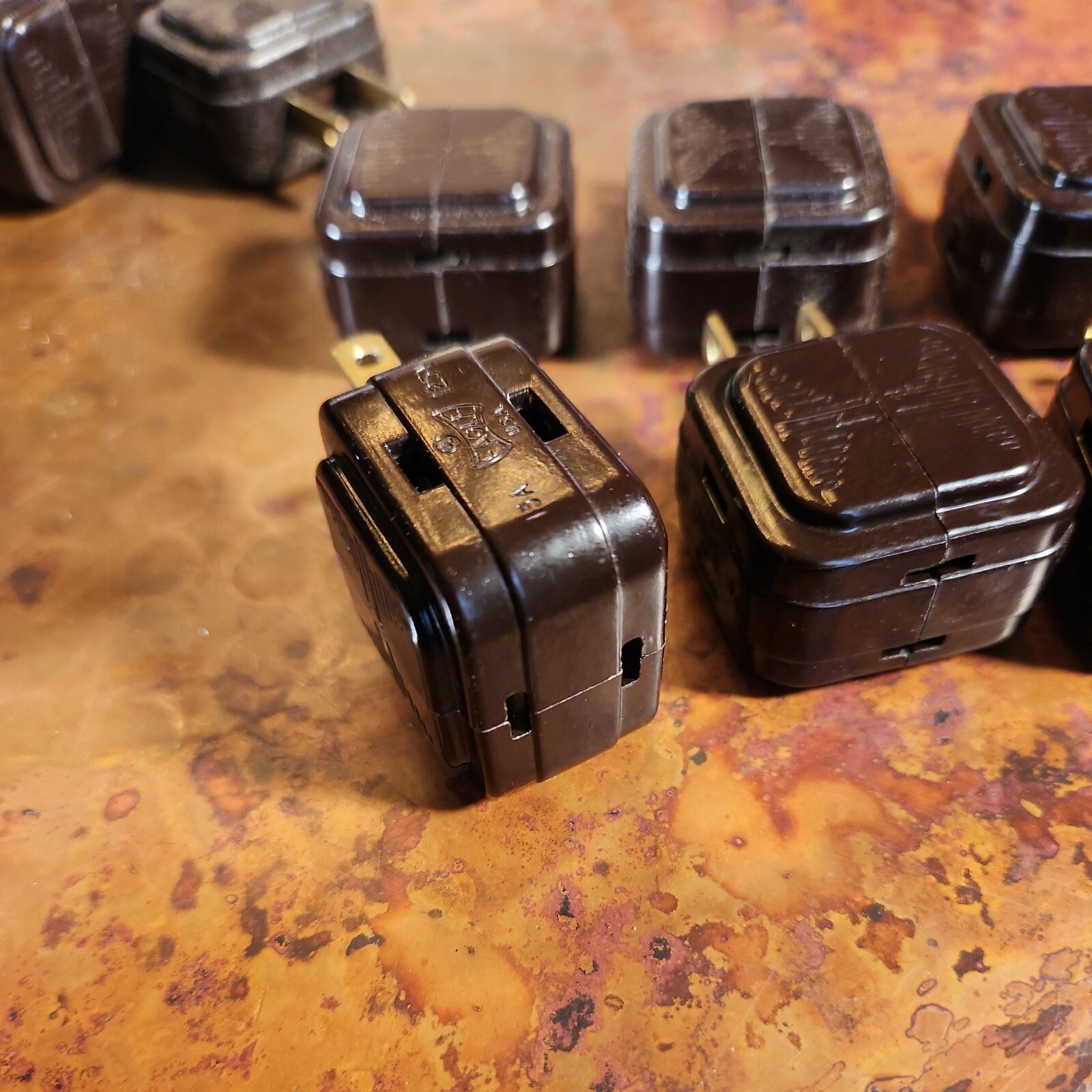 (6) Eagle Bakelite Art Deco Plug In Triple Outlet Adapter Brown USA (TA8MS)