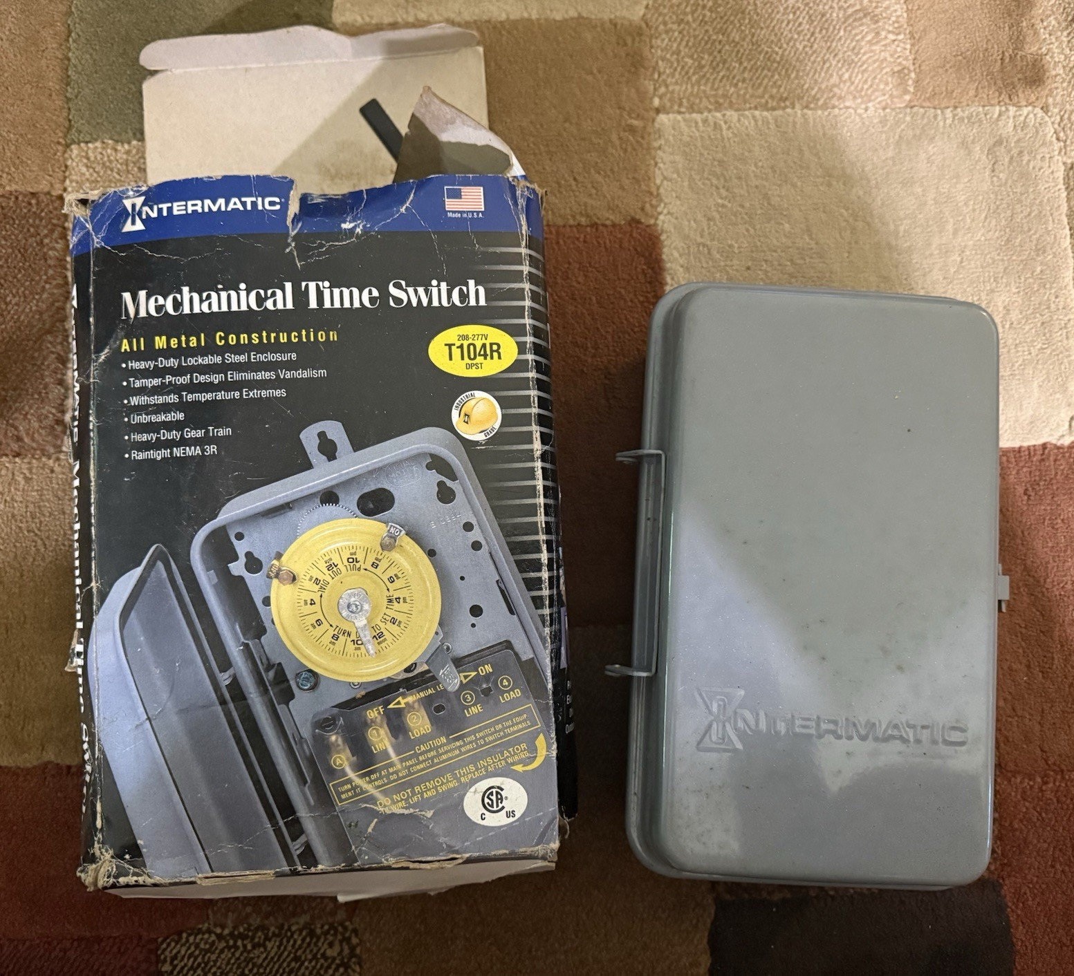 Intermatic T104R Mechanical 24Hr Timer Switch DPST 40A 208-277V Gray
