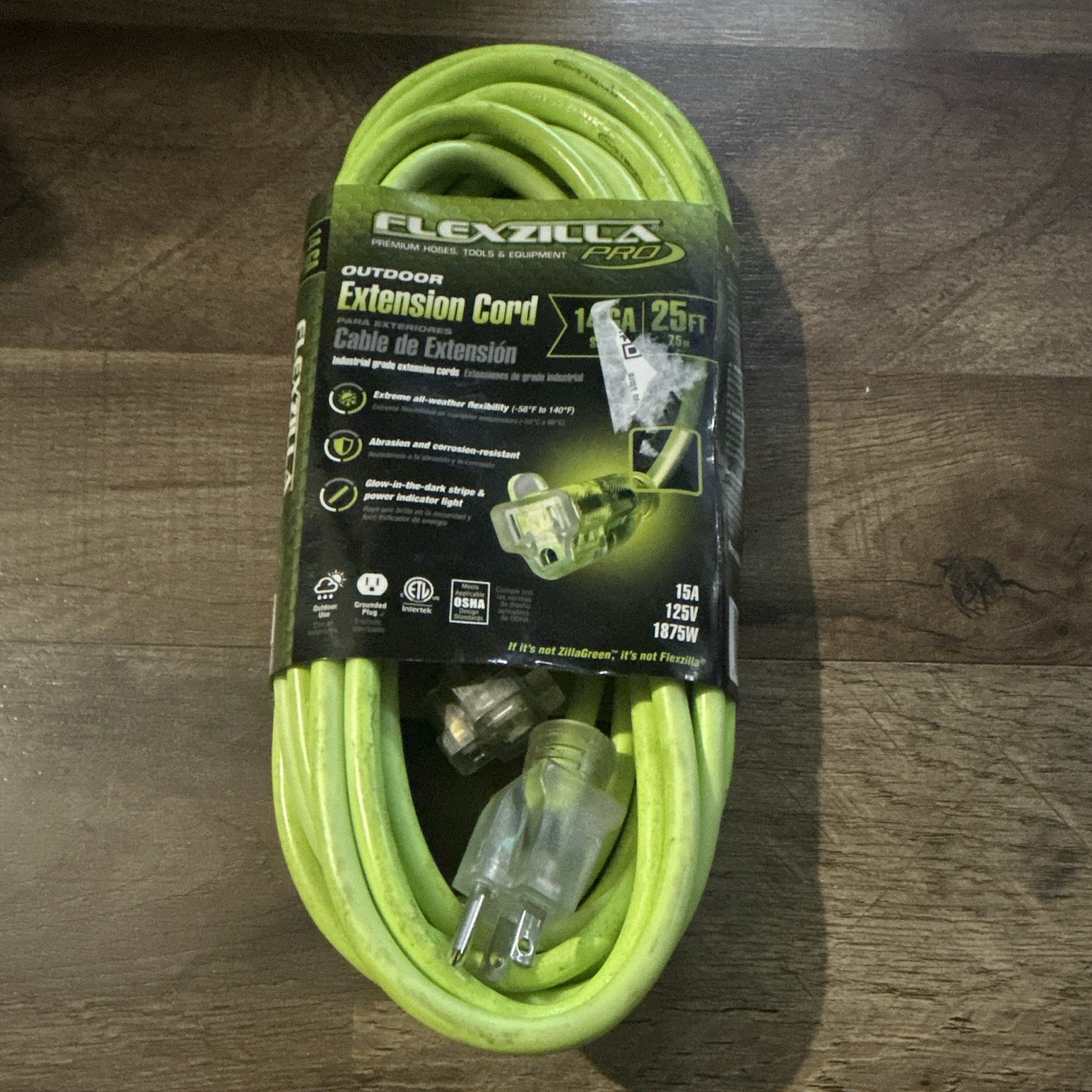 Flexzilla Pro 14 GA 25 ft Outdoor Extension Cord Green Grounded 15A 125V 1875W